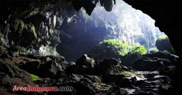 Goa kasah - Gunung kerinci West Sumatra